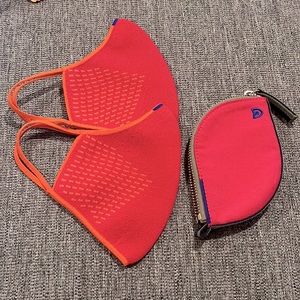 Rothy’s Face Mask Bundle with carrying case